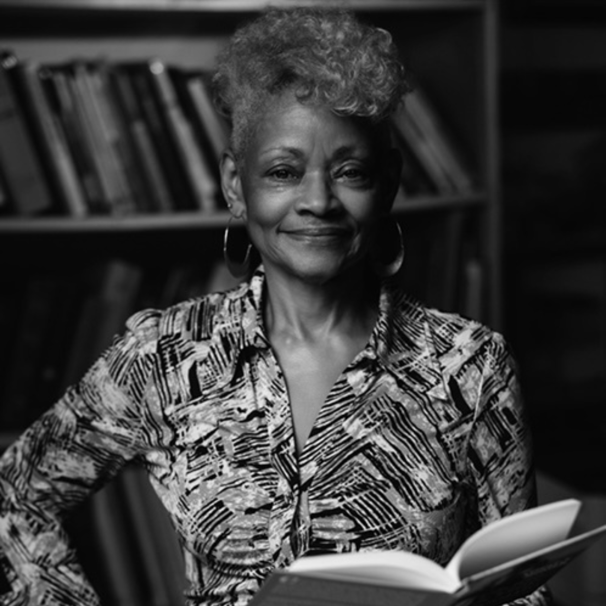 Mitzi Smith headshot for the workingpreacher.org website
