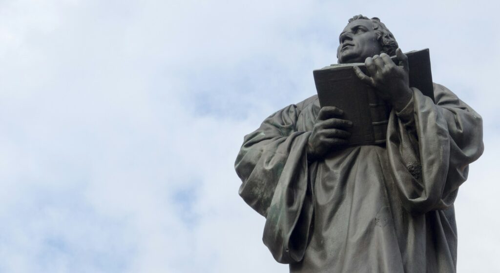 Martin Luther statue